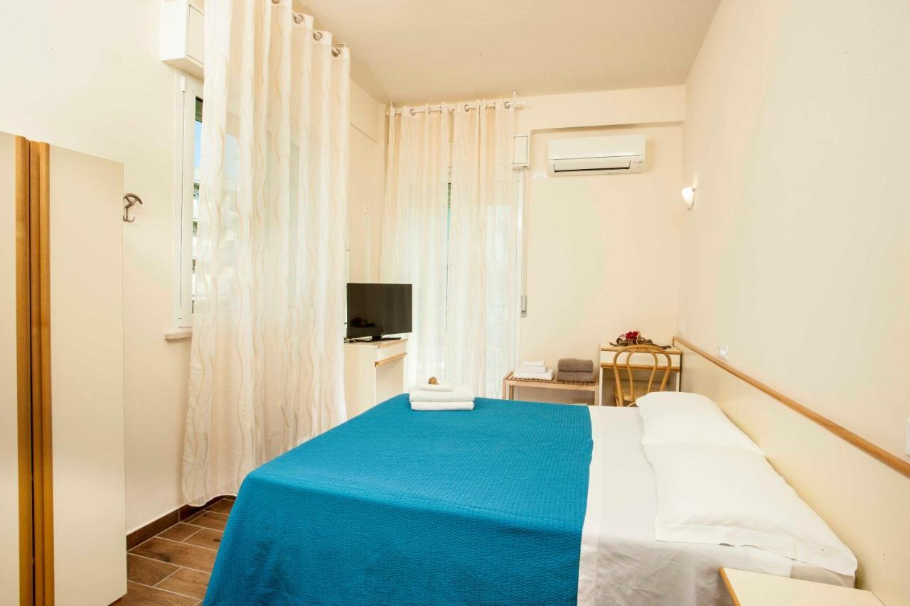 Hotel Sayonara Cattolica Esterno foto